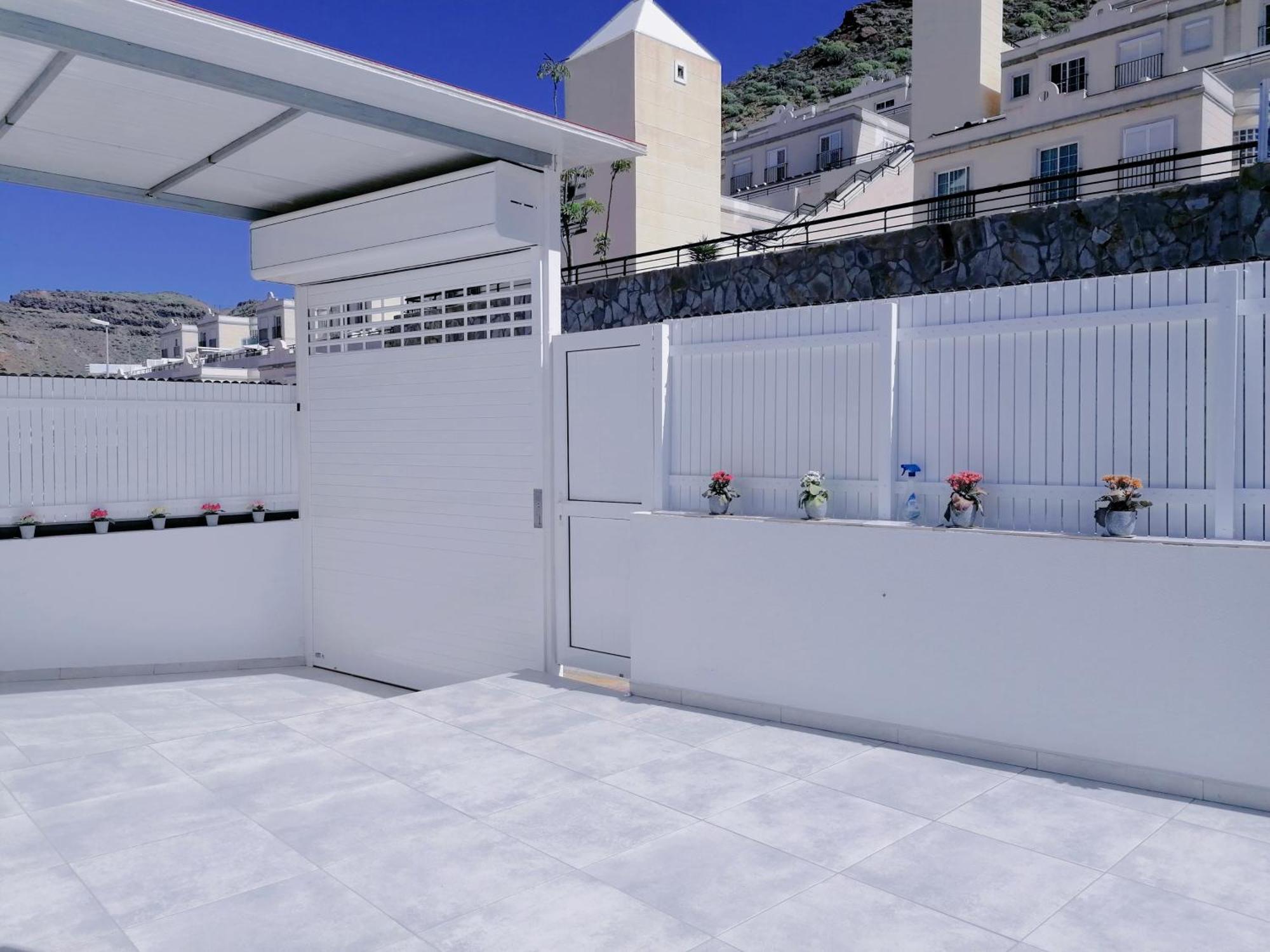 Big Villa Puerto Rico Streetfront With Private Saltwater Jacuzzi Pool, Bbq, Kitchen & 3 Terraces Near Shopping Center Puerto Rico (Gran Canaria) Kültér fotó