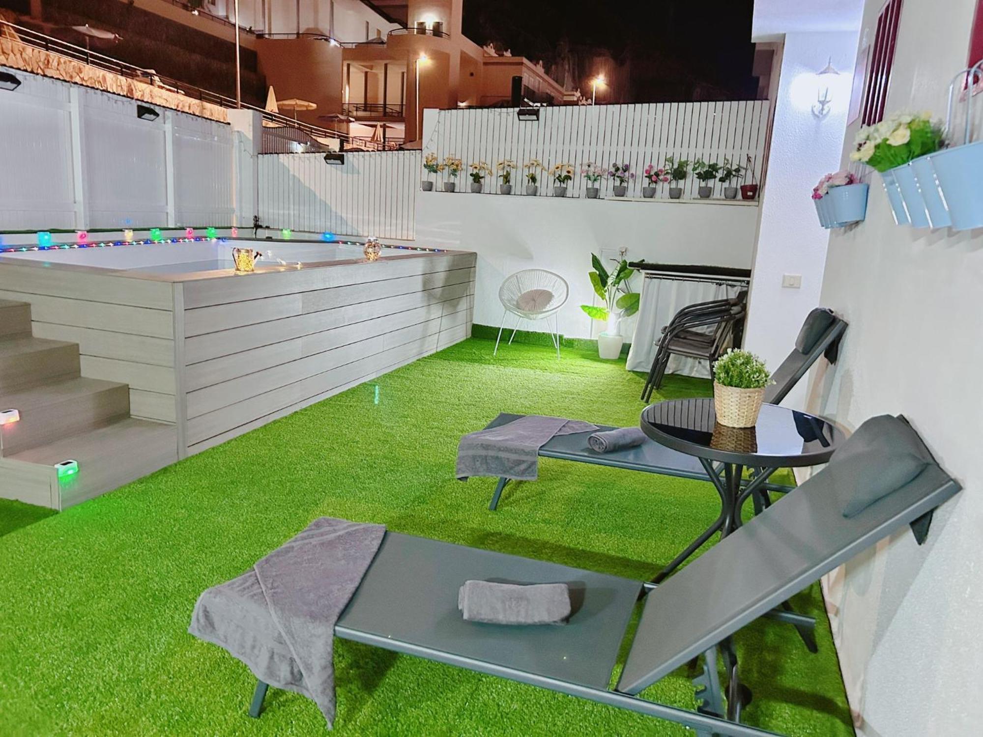 Big Villa Puerto Rico Streetfront With Private Saltwater Jacuzzi Pool, Bbq, Kitchen & 3 Terraces Near Shopping Center Puerto Rico (Gran Canaria) Kültér fotó