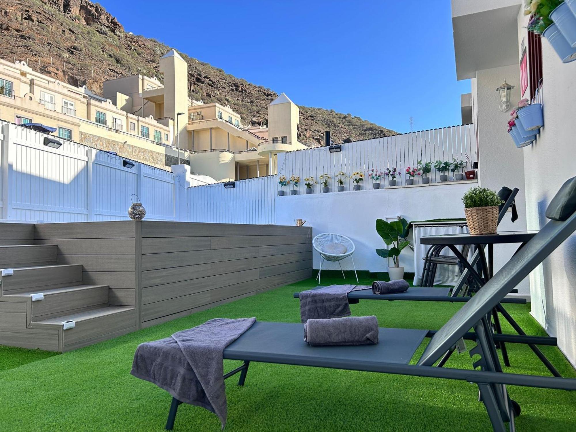 Big Villa Puerto Rico Streetfront With Private Saltwater Jacuzzi Pool, Bbq, Kitchen & 3 Terraces Near Shopping Center Puerto Rico (Gran Canaria) Kültér fotó