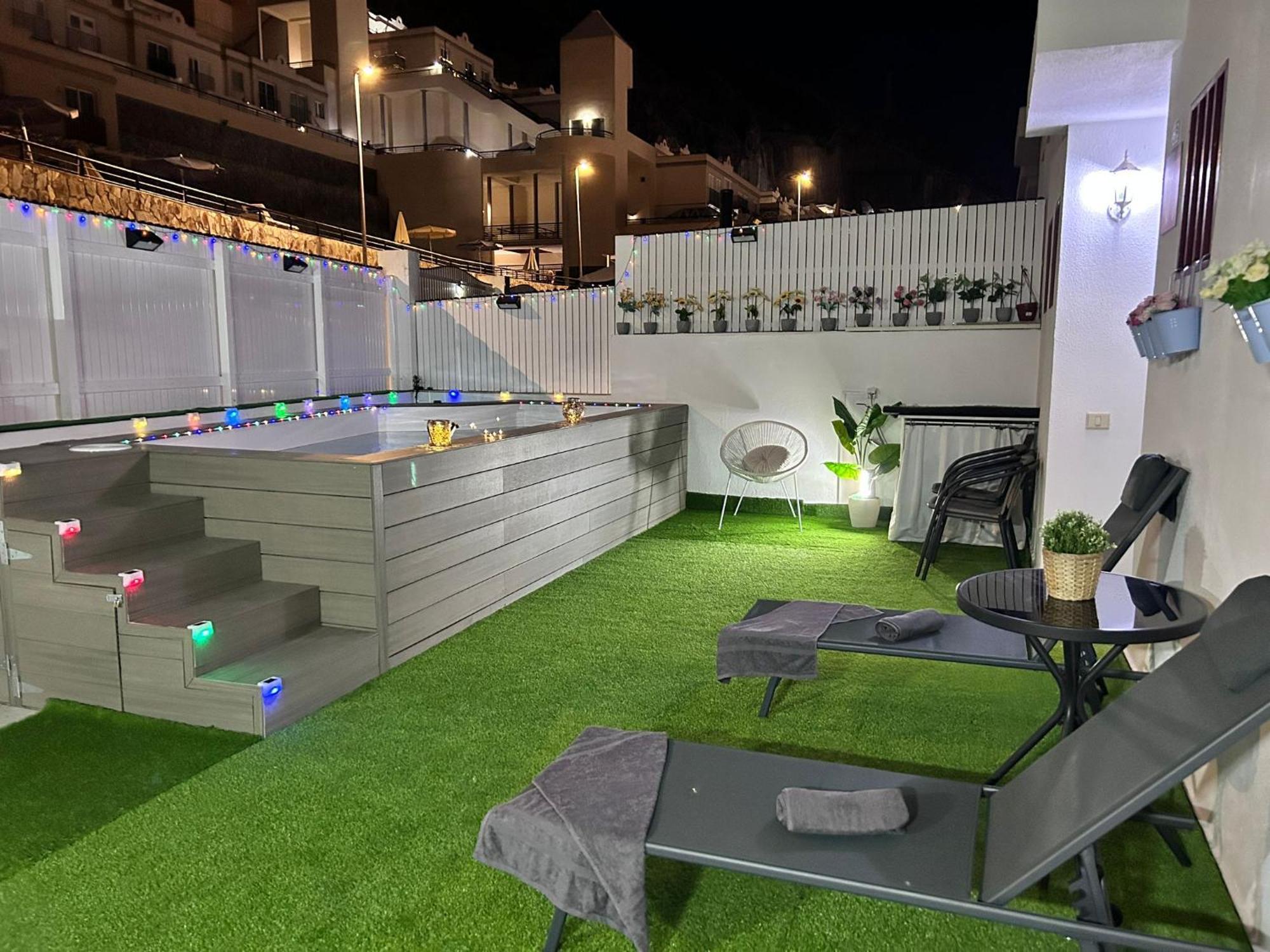 Big Villa Puerto Rico Streetfront With Private Saltwater Jacuzzi Pool, Bbq, Kitchen & 3 Terraces Near Shopping Center Puerto Rico (Gran Canaria) Kültér fotó